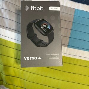 Fitbit Versa 4 Midnight Black Smartwatch